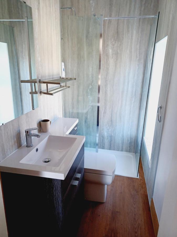 Voyage Hostel - Ensuite Family Rooms With Shared Kitchen Douglas Esterno foto